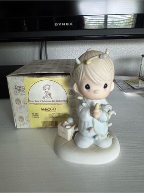 Precious Moments Porcelain Figurine with Pastel Lights - Beige and Pastel